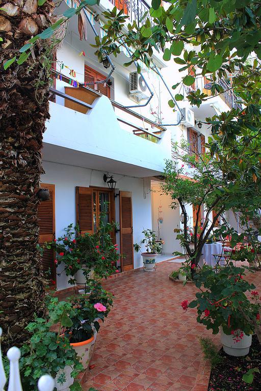 Vaya Zorba Studios Skiathos Town Bagian luar foto